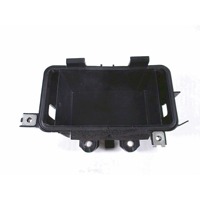BATTERY HOLDER OEM N. 50330-MCT-010 SPARE PART USED SCOOTER HONDA SW-T 400 ABS (2008 -2016) DISPLACEMENT CC. 400  YEAR OF CONSTRUCTION 2014