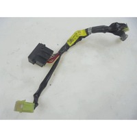 JUNCTION BOXES / RELAIS OEM N. 5VU821700000 SPARE PART USED SCOOTER YAMAHA T-MAX XP 500 ( 2004 - 2007 )  DISPLACEMENT CC. 500  YEAR OF CONSTRUCTION 2004