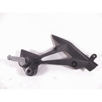 REAR FOOTREST OEM N. 35063048818R SPARE PART USED MOTO KAWASAKI Z 750 (2007 - 2015)  DISPLACEMENT CC. 750  YEAR OF CONSTRUCTION 2008