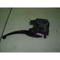 "FRONT BRAKE MASTER CYLINDER OEM N. 	AP8133582  SPARE PART USED SCOOTER APRILIA ATLANTIC 500 SPRINT (2005-2011) DISPLACEMENT CC. 500  YEAR OF CONSTRUCTION 2005"