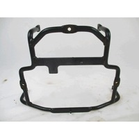 FAIRING BRACKET OEM N.  SPARE PART USED SCOOTER KYMCO PEOPLE S 125 / 200 (2007-2016) DISPLACEMENT CC. 125  YEAR OF CONSTRUCTION 2009
