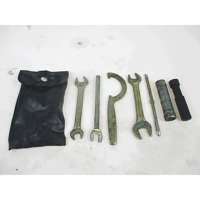 TOOLS OEM N.  SPARE PART USED SCOOTER KEEWAY ARN 150 DISPLACEMENT CC. 150  YEAR OF CONSTRUCTION