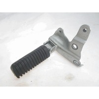 FOOTPEG OEM N. 5GJ274401000  SPARE PART USED SCOOTER YAMAHA T-MAX 500 2001-2003 (XP500) DISPLACEMENT CC. 500  YEAR OF CONSTRUCTION 2004