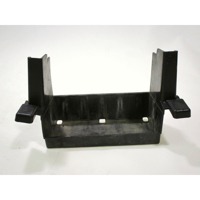 BATTERY HOLDER OEM N. 5RU821290100 SPARE PART USED SCOOTER YAMAHA YP 400 MAJESTY / ABS (2004 - 2008) DISPLACEMENT CC. 400  YEAR OF CONSTRUCTION 2005