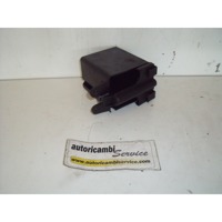 BATTERY HOLDER OEM N. AP8230535 SPARE PART USED SCOOTER APRILIA SCARABEO (DAL 2006) DISPLACEMENT CC. 50  YEAR OF CONSTRUCTION 2011