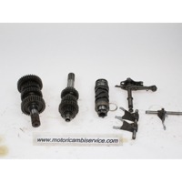 TRANSMISSION GEARS OEM N. 0023312 0023199 0023200 SPARE PART USED MOTO DUCATI 620 S SUPERSPORT (2003-2004) DISPLACEMENT CC. 620  YEAR OF CONSTRUCTION 2003