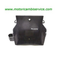BATTERY HOLDER OEM N. 5032ALBA2E00 SPARE PART USED SCOOTER KYMCO XCITING 500 (2005 -2006) DISPLACEMENT CC. 500  YEAR OF CONSTRUCTION 2006