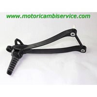 REAR FOOTREST OEM N. 340280095 35063044418R SPARE PART USED MOTO KAWASAKI NINJA ZX-6R ( 2009 - 2016 )  DISPLACEMENT CC. 636  YEAR OF CONSTRUCTION 2015