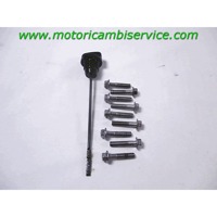 MOTORCYCLE SCREWS AND BOLTS OEM N.  SPARE PART USED MOTO HONDA CB600F HORNET (1998 - 2005) DISPLACEMENT CC. 600  YEAR OF CONSTRUCTION 2004