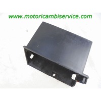 BATTERY HOLDER OEM N. KY320111  SPARE PART USED SCOOTER KYMCO GRAN DINK 125 ( 2001 - 2006 ) DISPLACEMENT CC. 125  YEAR OF CONSTRUCTION