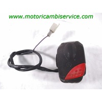 "HANDLEBAR SWITCHES / SWITCHES OEM N. 	757.209  SPARE PART USED SCOOTER PEUGEOT LUDIX ( 2004 - 2006 ) DISPLACEMENT CC. 50  YEAR OF CONSTRUCTION "