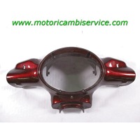 "DASHBOARD COVER / HANDLEBAR OEM N. 	AP8258062 SPARE PART USED SCOOTER APRILIA SCARABEO 100 4T (1999-2002) DISPLACEMENT CC. 100  YEAR OF CONSTRUCTION 2001"