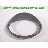 "MOLDINGS / OUTLINES OEM N. 	AP8258043	 SPARE PART USED SCOOTER APRILIA SCARABEO 100 4T (1999-2002) DISPLACEMENT CC. 100  YEAR OF CONSTRUCTION 2001"