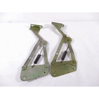 OPEN / CLOSING HINGE OEM N.  SPARE PART USED SCOOTER YATAGAN HUPPER 250 ( 2009 - 2015 ) DISPLACEMENT CC. 250  YEAR OF CONSTRUCTION 2012