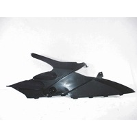 SIDE FAIRING OEM N. 1-000-297-117 SPARE PART USED SCOOTER MALAGUTI MADISON K400 (2002 - 2006) DISPLACEMENT CC. 400  YEAR OF CONSTRUCTION 2003