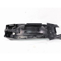 REAR FENDER  / UNDER SEAT OEM N. 46627667682  SPARE PART USED MOTO BMW K25 R 1200 GS (2004 - 2008) DISPLACEMENT CC. 1200  YEAR OF CONSTRUCTION 2005