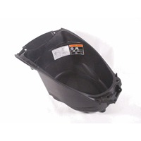HELMET BOX OEM N. 81203KGF900  SPARE PART USED SCOOTER HONDA SH 125 / 150 2013 - 2017 DISPLACEMENT CC. 125  YEAR OF CONSTRUCTION 2017