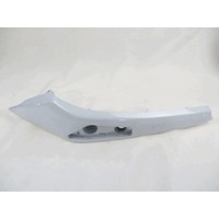 SIDE FAIRING / ATTACHMENT OEM N.  SPARE PART USED MOTO KAWASAKI ER-6 (2009 - 2011) DISPLACEMENT CC. 650  YEAR OF CONSTRUCTION 2009