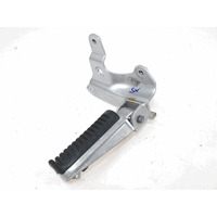 FOOTPEG OEM N. 5VU274300100 SPARE PART USED SCOOTER YAMAHA T-MAX XP 500 ( 2004 - 2007 )  DISPLACEMENT CC. 500  YEAR OF CONSTRUCTION 2004