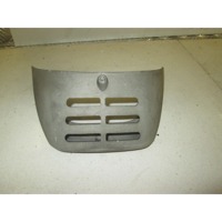 RADIATOR FAIRING / PROTECTION OEM N. 5775990043 SPARE PART USED SCOOTER PIAGGIO BEVERLY 125-200 (2001-2009) DISPLACEMENT CC. 200  YEAR OF CONSTRUCTION 2002