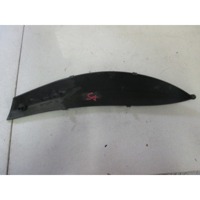 SIDE FAIRING OEM N. CM008601000G SPARE PART USED SCOOTER PIAGGIO BEVERLY 125-200 (2001-2009) DISPLACEMENT CC. 200  YEAR OF CONSTRUCTION 2002