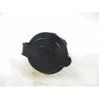 AUXILIARY SOCKET OEM N.  SPARE PART USED SCOOTER KYMCO AGILITY R16 50 2T / 50 / 125 / 150 ( 2008 - 2017 ) DISPLACEMENT CC. 125  YEAR OF CONSTRUCTION 2017
