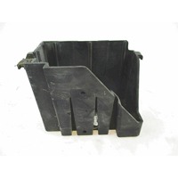 BATTERY HOLDER OEM N. AP8139266 SPARE PART USED SCOOTER APRILIA SCARABEO 150 (1999/2002) DISPLACEMENT CC. 150  YEAR OF CONSTRUCTION 2000