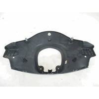 DASHBOARD COVER / HANDLEBAR OEM N.  SPARE PART USED SCOOTER GARELLI T-REX 125 (1999 - 2001) DISPLACEMENT CC. 125  YEAR OF CONSTRUCTION 2000
