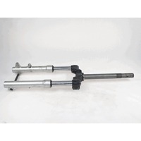 FRONT AXLE KIT OEM N.  SPARE PART USED SCOOTER APRILIA SCARABEO 200 (2007 - 2011) DISPLACEMENT CC. 200  YEAR OF CONSTRUCTION 2011
