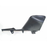 SIDE FAIRING OEM N. 5GJ282290100  SPARE PART USED SCOOTER YAMAHA T-MAX XP 500 ( 2004 - 2007 )  DISPLACEMENT CC. 500  YEAR OF CONSTRUCTION 2007