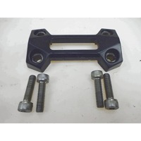 HANDLEBAR CLAMPS / RISERS OEM N.  SPARE PART USED MOTO KAWASAKI Z 300 ABS ER300A B1 X (2015 - 2016) DISPLACEMENT CC. 300  YEAR OF CONSTRUCTION 2015