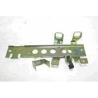 FUEL TANK BRACKET OEM N. 5DM242160100 SPARE PART USED MOTO YAMAHA FZS 600 FAZER (2002 - 2004) DISPLACEMENT CC. 600  YEAR OF CONSTRUCTION 2003