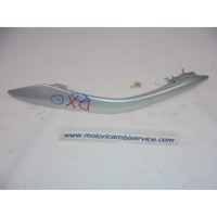 PILLION HANDLE OEM N. 4621014G00 SPARE PART USED SCOOTER SUZUKI BURGMAN AN 400 (2004 - 2005) DISPLACEMENT CC. 400  YEAR OF CONSTRUCTION 2004