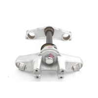TRIPLE CLAMPS OEM N. 5141044G01 5131144G00 SPARE PART USED MOTO SUZUKI GSR 600 ( 2006 - 2011 ) DISPLACEMENT CC. 600  YEAR OF CONSTRUCTION 2006