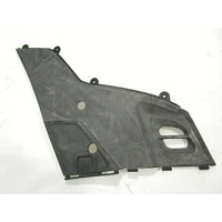 "SIDE FAIRING OEM N. 83520-LCD3-E00 	 SPARE PART USED SCOOTER KYMCO PEOPLE S 50 2T - 4T (2005-2006) DISPLACEMENT CC. 50  YEAR OF CONSTRUCTION "
