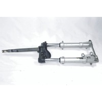 FRONT AXLE KIT OEM N.  SPARE PART USED SCOOTER TGB F409 150  DISPLACEMENT CC. 150  YEAR OF CONSTRUCTION 2000