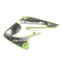 SIDE FAIRING / ATTACHMENT OEM N. 490890020290 SPARE PART USED MOTO KAWASAKI KX 250 F (2004 - 2005) DISPLACEMENT CC. 250  YEAR OF CONSTRUCTION 2005