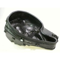 HELMET BOX OEM N. 9221103H02291 SPARE PART USED SCOOTER SUZUKI BURGMAN UH 200 (2006 - 2012) DISPLACEMENT CC. 200  YEAR OF CONSTRUCTION 2011