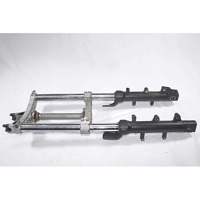 FRONT AXLE KIT OEM N. 51400LBA2E00 51500LBA2E00 53200LFH1E00 SPARE PART USED SCOOTER KYMCO XCITING 500 R (2007 - 2014) DISPLACEMENT CC. 500  YEAR OF CONSTRUCTION 2009