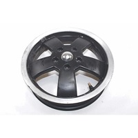SCOOTER REAR WHEEL OEM N. 667575 SPARE PART USED SCOOTER PIAGGIO VESPA GTS 300 (2008 - 2016) DISPLACEMENT CC. 300  YEAR OF CONSTRUCTION 2009