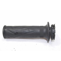 HANDLEBAR GRIPS OEM N. 4YR262420100 SPARE PART USED SCOOTER YAMAHA X-MAX YP R - RA ABS ( 2013 - 2016 ) 125 / 250 / 400 DISPLACEMENT CC. 125  YEAR OF CONSTRUCTION 2014