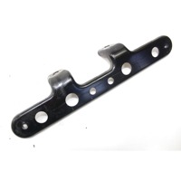 FOOTREST / FAIRING BRACKET OEM N. 4352010G00 SPARE PART USED SCOOTER SUZUKI BURGMAN AN 650 A EXECUTIVE (2006 - 2012) DISPLACEMENT CC. 650  YEAR OF CONSTRUCTION 2008