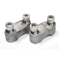HANDLEBAR CLAMPS / RISERS OEM N. 5621110G00 SPARE PART USED SCOOTER SUZUKI BURGMAN AN 650 A EXECUTIVE (2006 - 2012) DISPLACEMENT CC. 650  YEAR OF CONSTRUCTION 2008