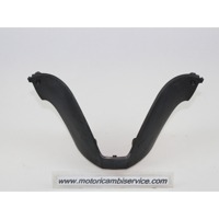 DASHBOARD COVER / HANDLEBAR OEM N. AP8158368 SPARE PART USED SCOOTER APRILIA ATLANTIC 250 (2004-2011) DISPLACEMENT CC. 250  YEAR OF CONSTRUCTION 2005