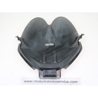 DASHBOARD COVER / HANDLEBAR OEM N. AP8158370 SPARE PART USED SCOOTER APRILIA ATLANTIC 250 (2004-2011) DISPLACEMENT CC. 250  YEAR OF CONSTRUCTION 2005