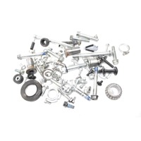 SCREW AND BOLTS SET OEM N.  SPARE PART USED SCOOTER SUZUKI BURGMAN AN 400 (2017 - 2019) DISPLACEMENT CC. 400  YEAR OF CONSTRUCTION 2018