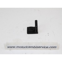 BAGS HOOK OEM N. AP8201534 SPARE PART USED SCOOTER APRILIA ATLANTIC 250 (2004-2011) DISPLACEMENT CC. 250  YEAR OF CONSTRUCTION 2005