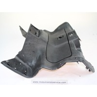INSIDE LEGSHIELD  OEM N. AP8158372 SPARE PART USED SCOOTER APRILIA ATLANTIC 250 (2004-2011) DISPLACEMENT CC. 250  YEAR OF CONSTRUCTION 2005