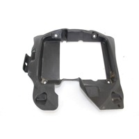 AIR DUCT OEM N. 657344 SPARE PART USED SCOOTER PIAGGIO MP3 YOURBAN 300 (2011 - 2017) DISPLACEMENT CC. 300  YEAR OF CONSTRUCTION 2011