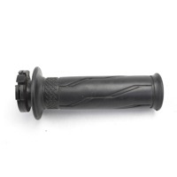 HANDLEBAR GRIPS OEM N. 2DPF624000 SPARE PART USED SCOOTER YAMAHA N-MAX GDP125 (2015 - 2017) DISPLACEMENT CC. 125  YEAR OF CONSTRUCTION 2016